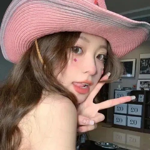 悬崖上的黑玫瑰